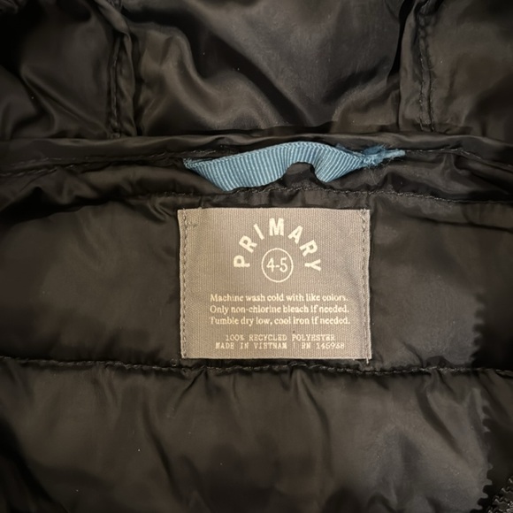 Primary kids lightweight puffer jacket, size 4-5, black - Picture 2 of 3